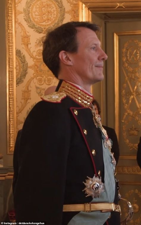 Royal Words, Palace Balcony, Christiansborg Palace, Queen Elizabeth Photos, 100th Birthday Card, Alexandra Of Denmark, Red And White Flag, Prince Frederick, Elegant White Dress