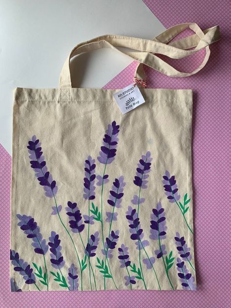 Canvas Bag Painting Ideas Flowers, Tote Bag Design Ideas Paint, Tote Bag Designs Paint, Cute Tote Bag Design Paint, Bag Painting Ideas Diy, Tote Bag Design Paint, Tote Bag Ideas Paint, Painted Tote Bag Aesthetic, Drawing On Tote Bag