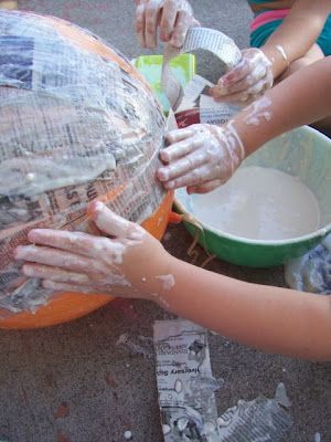 WhiMSy love: A Simple Pinata Tutorial Diy Chicken Pinata, How To Make A Piñata With A Balloon, Diy Circle Pinata, Making Pinatas Diy, How To Make A Piñata Step By Step, How To Make Pinata Step By Step, Balloon Pinata Diy, Simple Pinata, Bird Pinata