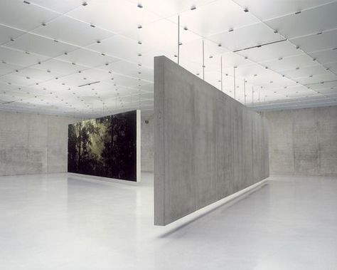 Kunsthaus Bregenz - by Pritzker Prize Winner Peter Zumthor: Peter Zumthor Architecture, Museum Interior, Museum Exhibition Design, Art Galleries Design, Peter Zumthor, Art Gallery Interior, Concrete Walls, Gallery Design, Decoration Inspiration