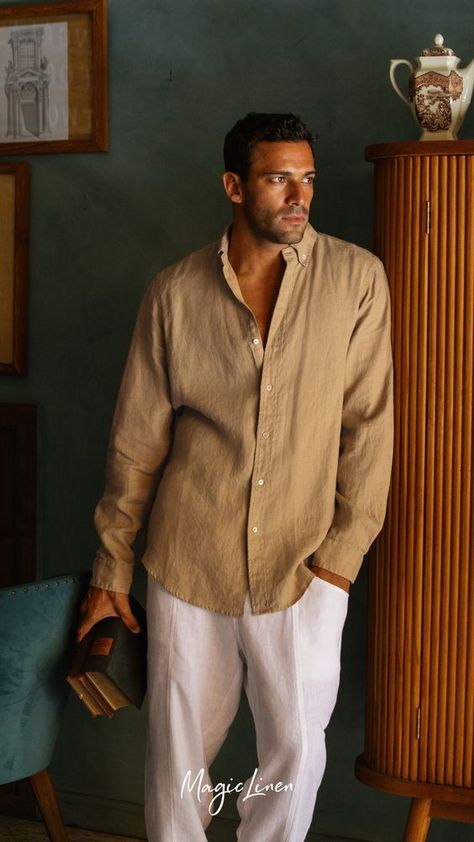 Linen Men Outfit, Boho Clothing Men, Blue Colour Shirt, Mens Linen Outfits, Office Fits, Short Blanc, Wrinkled Clothes, Linen Men, White River