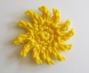 Motifs D'appliques, Crochet Applique Patterns Free, Crochet Embellishments, Confection Au Crochet, Applique Pattern, Crochet Motifs, Crochet Diy, Crochet Flower Patterns, Crochet Applique