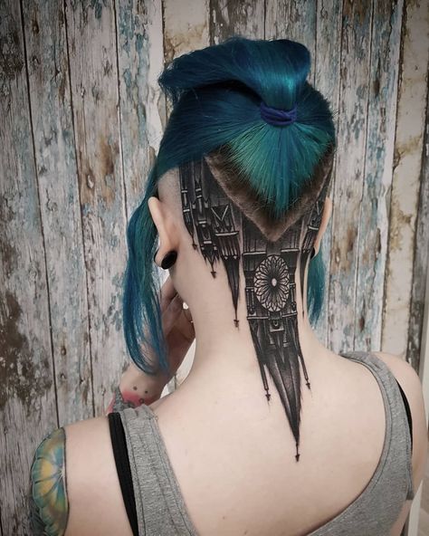 Gothic Cathedral Tattoo, Undercut Tattoos, Cathedral Tattoo, Pixie Tattoo, Undercut Hair Designs, Nape Tattoo, Undercut Hairstyles Women, Undercut Long Hair, Undercut Designs