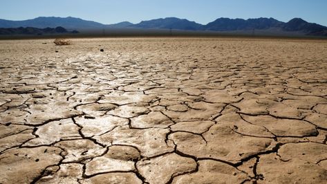 California Drought, Water Projects, Water Resources, World Leaders, Extreme Weather, Science And Nature, Watercolor Landscape, Natural Disasters, The Desert