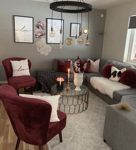 maroon , grey and white living room Maroon Living Room, Grey And White Living Room, Burgundy Living Room, White Living Room Decor, Elegant Living Room Design, First Apartment Decorating, Small Living Room Decor, Living Room Decor Cozy, White Living