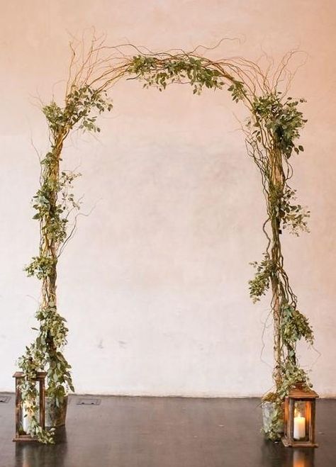 How to Decorate Your Wedding Arches | The Budget Savvy Bride Curly Willow Wedding, Branch Arch Wedding, Diy Wedding Arch, Wedding Arch Rustic, Wedding Ceremony Ideas, Curly Willow, Wedding Ceremony Arch, Wedding Arch Flowers, Arch Flowers