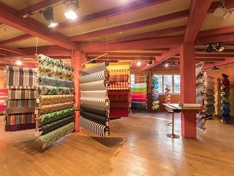 Fabric Shop Interior, Fabric Shop Display, Fabric Store Design, Textile Studio, Fabric Shopping, Getting Ready To Move, Daily Ideas, Suit Collection, Office Setting