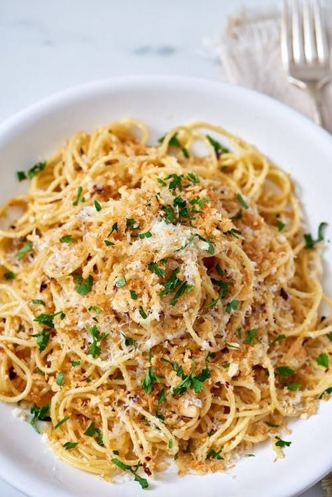 Recipe: Brown Butter Parmesan Pasta | Kitchn Butter Parmesan Pasta, Light Pasta, Pasta Casera, Butter Pasta, Buttered Noodles, Parmesan Pasta, Vegetarian Dinners, Quick Dinner Recipes, 30 Minute Meals