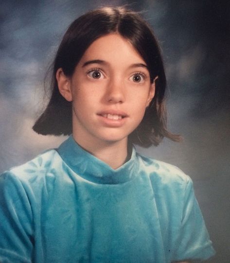 In 5th Grade I Was Worried I Would Blink And Mess Up My Year Book Photo Kate Micucci, Funny Yearbook, Yearbook Photo, Childhood Pictures, Year Book, Yearbook Photos, Book Photo, My Year, Childhood Photos