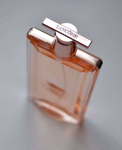 Lancôme Idôle l'Eau de Toilette

https://inspirationshaveinone.blogspot.com/2024/08/lancome-idole-leau-de-toilette.html


#lancome #idole #roseperfume #bbloggers #summerperfume #lancomeidole #roseperfume Glycolic Acid Toner, Lancome Idole, Sencha Tea, Rose Gold Frame, Rose Fragrance, Love Rose, Glycolic Acid, Lip Tint, A Rose