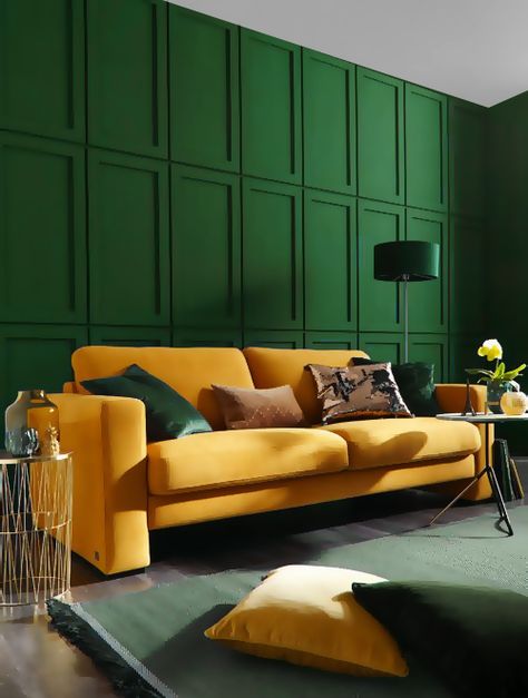 Modern Vintage Living Room, Dark Green Living Room, Green Living Room Decor, Feature Wall Living Room, Modern Sofa Living Room, Gold Living Room, Yellow Living Room, Hotel Room Design, Yellow Home Decor