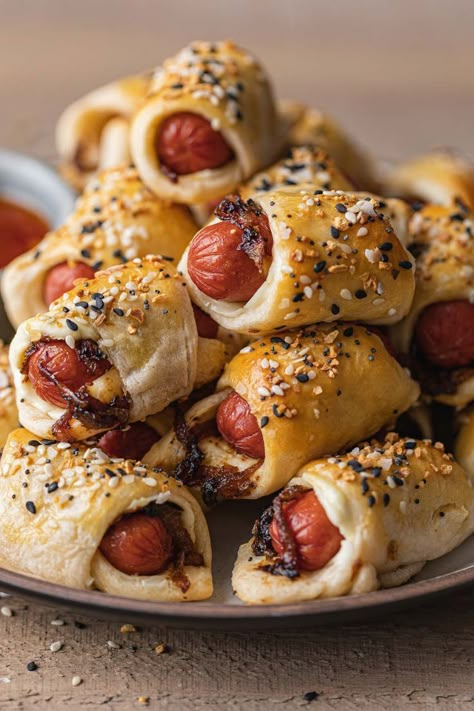 Best Christmas Appetizers, Seattle Style, Sausage Rolls Recipe, Appetizers For Kids, Everything Bagel Seasoning, Honey Dijon, Bagel Seasoning, Pigs In A Blanket, Sausage Rolls