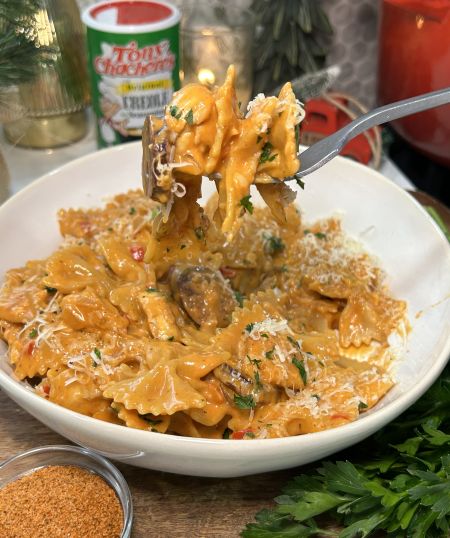 One-Pan Creamy Cajun Pasta - Tony Chachere's Cajun Pasta With Veggies, Cajun Pasta Bake, Cajun Pasta With Sausage Shrimp, Creamy Cajun Sausage Pasta, Voodoo Pasta Recipe, Easy Cajun Pasta, Meal For Family, Buttery Recipes, Cajun Pasta Recipes