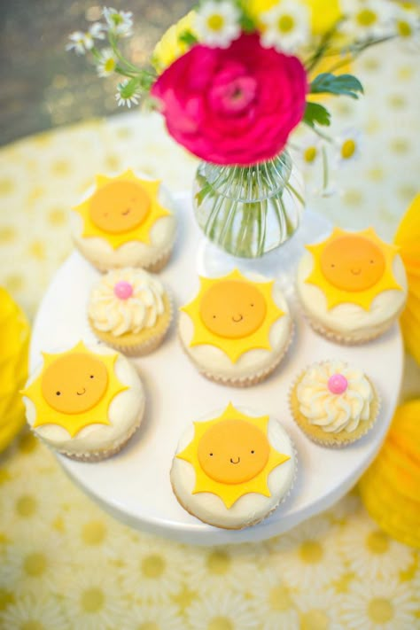 Sunshine Cake Birthday, Sunshine Cupcakes, Sunshine Birthday Party, Sunshine First Birthday, Sunshine Birthday Parties, Sunshine Party, Sunshine Cake, Baby Ruth, Sunshine Baby Showers