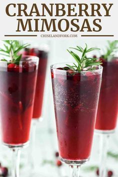 With fresh cranberry juice, orange liqueur and champagne, this cranberry mimosa is the perfect drink to start the holidays. #cranberrymimosas #mimosas #holidaymimosas #holidaycocktails | chiselandfork.com Cranberry Mimosa Recipe, Cranberry Mimosas, Cranberry Mimosa, Fresh Cranberry, Christmas Punch Recipes, Mimosa Recipe, Orange Liqueur, Tasty Drinks, Boozy Drinks