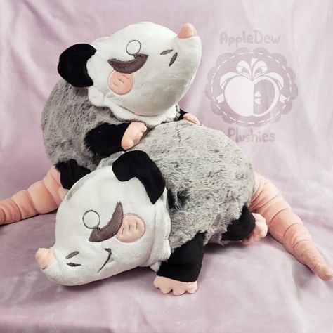 Opossum Sewing Pattern, Advent Crochet, Possum Plush, Opossum Plush, Plush Ideas, Custom Plushies, Diy Plush Dolls, Diy Kandi, Sewing Stuffed Animals