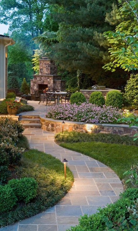 65+ Most Beautiful DIY Garden Path and Walkway Ideas (PICTURES) Traditional Landscape, Garden Design Ideas Inspiration, Garden Design Ideas On A Budget, Front Yard Patio, Stone Pathway, Patio Garden Design, Garden Pathway, Deck Garden, Small Garden Design