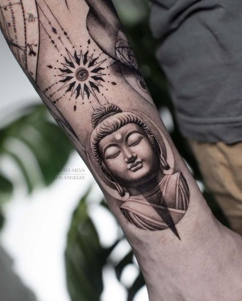 Daniel Silva Tattoo Designs, Daniel Silva Tattoo, Monk Tattoo, Consciousness Tattoo, Buddha Tattoo Ideas, Buddha Tattoo Sleeve, Buddha Monk, Black Sleeve Tattoo, Micro Realism