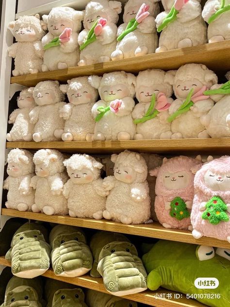 17th Birthday Ideas, Cute Squishies, Doll Cute, Dream Gift, Kawaii Plushies, Cute Stuffed Animals, Cute Little Things, Cute Toys, Scrapbook Journal