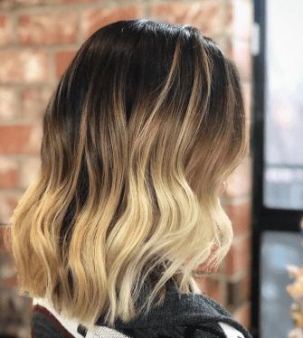 Highlight Short Hair, Highlights Vs Balayage, Balayage Vs Highlights, Traditional Highlights, Medium Bob Haircuts, Shoulder Length Bob Haircut, Medium Length Bobs, Medium Bob Haircut, Medium Bob