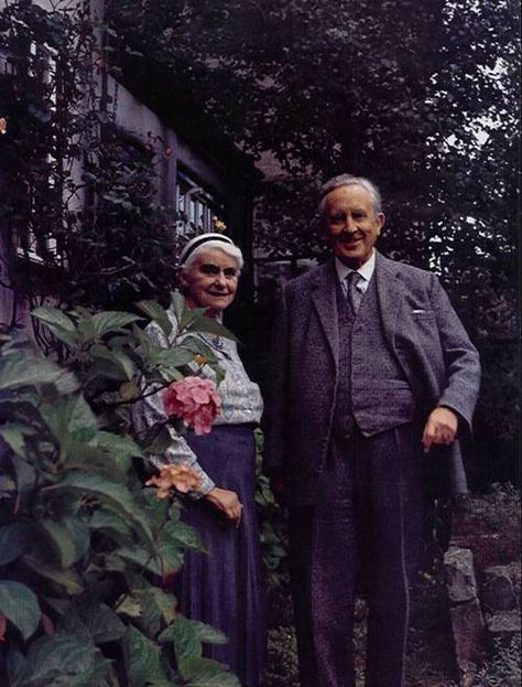 Edith + JRR Tolkien Edith Tolkien, J.r.r. Tolkien, John Howe, J R R Tolkien, Epic Story, Sweet Pic, Jrr Tolkien, Favorite Authors, Middle Earth