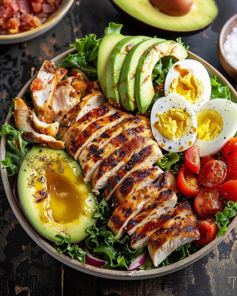 Chicken Recipes For Salads Dinners, Tasty Healthy Salads, Healthy Dinner Plate Ideas, Healthy Eating Salads, Food Recipes Salads, Healthy Beautiful Food, Healthy Meat Dinners, Healthy Lunch Ideas With Chicken, Lunch With Potatoes