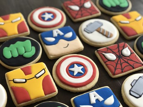 Calling all superhero fans!!!  Check out this assortment of superhero sugar cookies sure to excite any Marvel fan! Iron Man Cookies, Superhero Cookies Decorated, Marvel Cookies, Superhero Cookies, Royal Cookies, Marvel Birthday, Marvel Birthday Party, Cookies Ideas, Themed Cookies