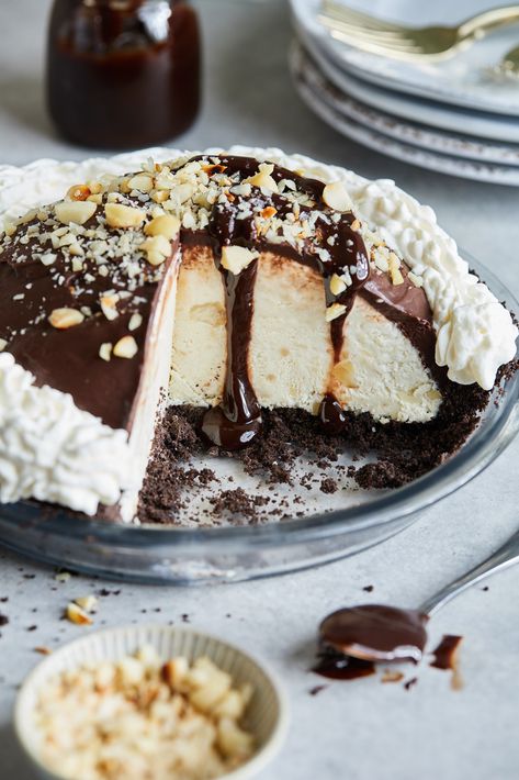 Hula pie (ice-cream pie) | Olive & Mango Hawaii Desserts, Hula Pie, Haupia Pie, Icebox Desserts, Hawaiian Recipes, Ice Cream Pie, Oreo Cookie Crust, Chocolate Oreo, Cream Pie Recipes