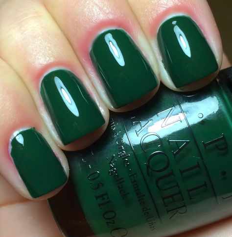 OPI Christmas Gone Plaid Holiday Nail Colors, Christmas Nail Polish, Emerald Nails, Opi Gel Nails, Green Nail Art, Plain Nails, Green Nail Polish, Plaid Nails, Opi Nail Polish