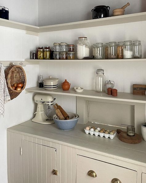 No clever caption, just a pantry corner 🫙🧅 | Instagram Baking Corner In Kitchen Ideas, Baking Nook In Kitchen, Functional Open Shelving Kitchen, Small Built In Pantry, Baking Corner In Kitchen, Kitchen Corner Decor, Pantry Corner, Kitten Room, Baking Pantry