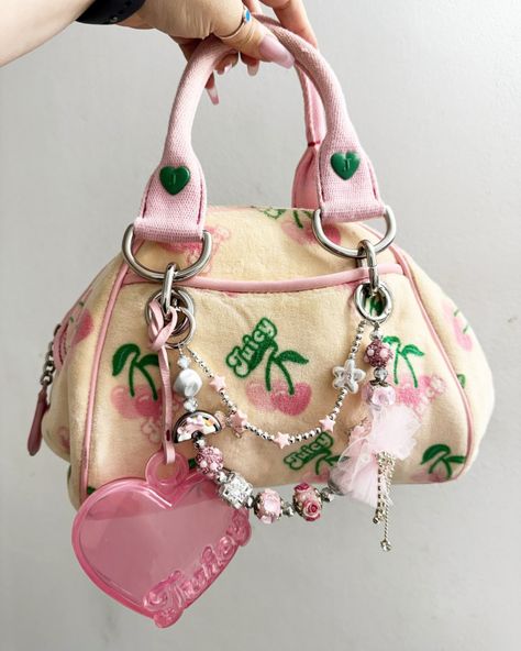 222 Juicy Couture Cherry Bag, Cherry Gelato, Virtual Outfits, Lookbook Inspiration, Juicy Couture Handbags, Y2k Accessories, Handbag Essentials, Ideal Boyfriend, Girly Bags