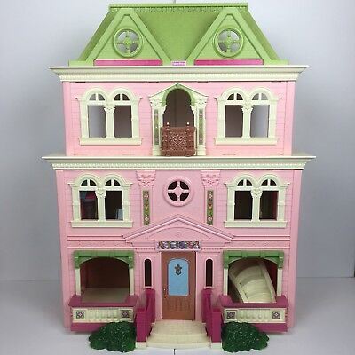 Fisher Price Doll House, Grand Mansion, Pink Dollhouse, Fisher Price Loving Family, Loving Family Dollhouse, Vintage Fisher Price, Loving Family, Girl Birthday Party, Thomas And Friends