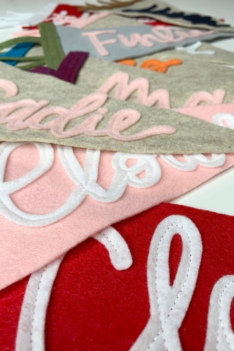 Need a unique gift idea? Make someone feel special with this custom felt pennant. Perfect to give a classmate for Valentine's Day, celebrate your child's birthday, or just for fun! Choose your customized gift at eventidepennantco.com! Diy Name Pennant, Felt Valentines Day Crafts, Felt Pennant Diy, Cricut Felt Projects, Pennants Diy, Bored Crafts, Embroidered Bookmarks, Felt Pendant, Custom Pennants