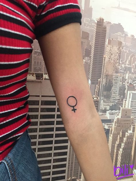 Gender Sign Tattoo, Girl Sign Tattoo, Gender Symbol Tattoo, Female Gender Sign, Female Gender Symbol, Female Sign, Venus Tattoo, Small Chest Tattoos, Sign Tattoo