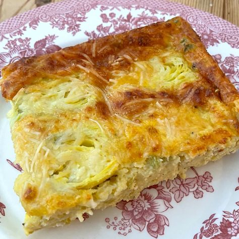 Egg Parmesan Artichoke Casserole Recipe Artichoke Quiche Recipes, Canned Artichoke Heart Recipes, Canned Artichoke Recipes, Polenta Crust, Artichoke Tart, Parmesan Artichoke, Artichoke Quiche, Canned Artichoke, Fried Artichoke Hearts