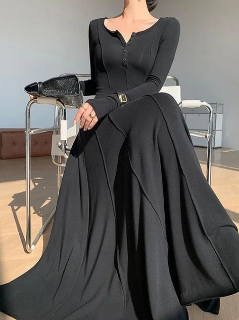 Fashion Elegant Style SS collection Online Shopping Page 2 | stylewe Hijabi Inspiration, Hijabi Dresses, Dream Fashion, A Line Maxi Dress, Maxi Dresses Fall, Modest Dresses Casual, Elegant Maxi Dress, Sweater Crochet, Hand Ring