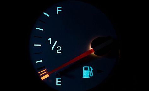 Low Fuel In Car, Car Advice, Cars India, Fuel Station, Car Low, Car Fuel, Filling Station, Salvage Cars, Gas Pumps