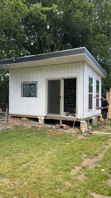 Tiny House Attractive🏠 | This backyard studio is what dreams are made of😍✨✨ Watch @arnelle transform this backyard shed into a studio that can function as a home... | Instagram Shed Studio Apartment, Guest Quarters, Shed Office, Art Shed, Backyard Studio, Backyard Shed, Studio Apartment, Tiny House, House Ideas