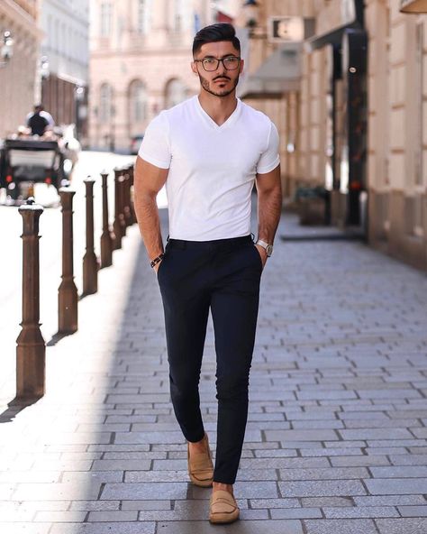 MENSWEARCLASS™’s Instagram profile post: “By @mr.okn #menswearclass” Smart Casual Wear, Mens Casual Outfits Summer, Men With Street Style, Mens Casual Dress Outfits, Mens Fashion Casual Outfits, Summer Outfits Men, Mode Inspo, Mens Casual Outfits, Casual Fall Outfits