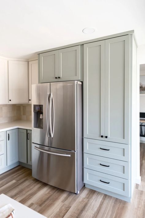 Cabinets Around Fridge, Built In Fridge, Barrier Free Design, Arizona Interiors, Aesthetic Western, Tall Kitchen Cabinets, Beach Style Kitchen, Accessible Kitchen, Built In Pantry