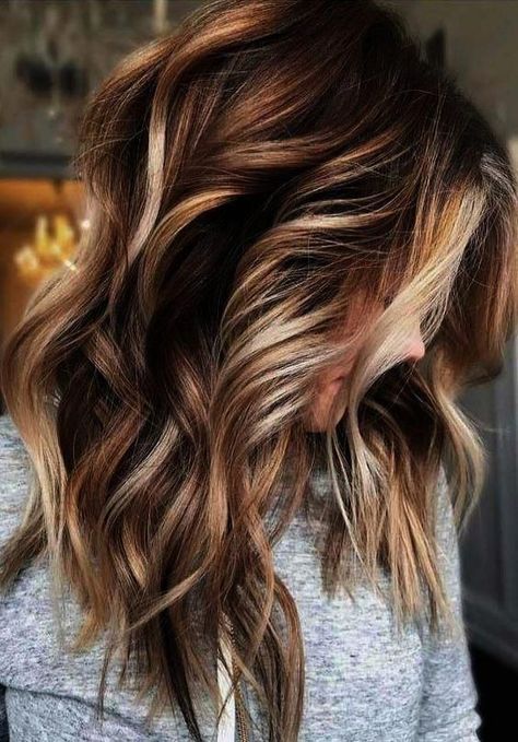 Dark Hair For Women In Their 40s, Rich Winter Hair Color, 2023 Fall Hair Color For Brunettes, Fall Beach Hair Color, Brunette With Highlights And Lowlights Shoulder Length, Highlights Color Ideas For Black Hair, Haircolor Ideas For 2023 Fall, Chestnut Lowlights Brunettes, All Over Color And Highlights