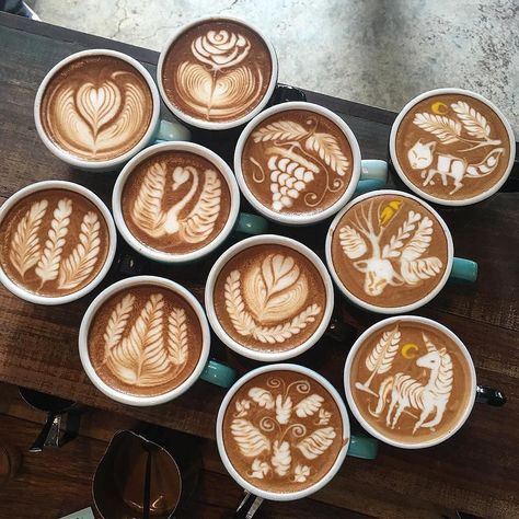 Diy Espresso, Arte Del Cappuccino, Fluffy Coffee, Resep Starbuck, Coffee Latte Art, Cappuccino Machine, Coffee Barista, Coffee Obsession, Coffee Aesthetic