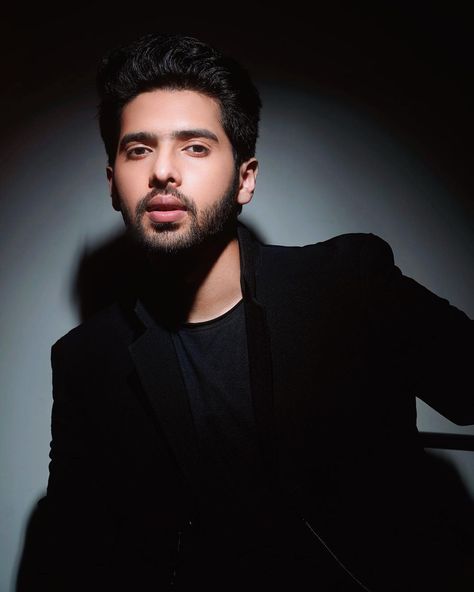 184.9k Likes, 3,479 Comments - ARMAAN MALIK 🧿 (@armaanmalik) on Instagram: “eyes on the prize.” Armaan Malik Pics, Armaan Malik Wallpaper, Armaan Malik, Beautiful Blonde Hair, Dear Crush, Mens Casual Outfits Summer, Love Picture Quotes, Handsome Prince