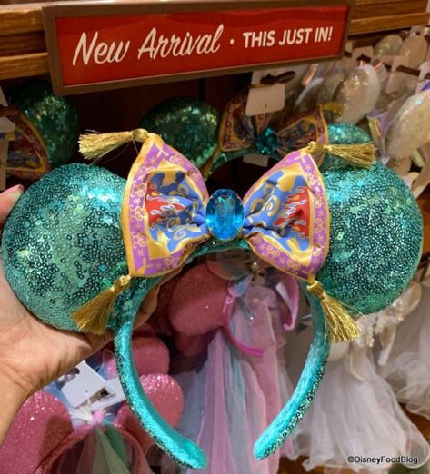 It's a Whole New World with the NEW Princess Jasmine Minnie Ears in Disney Parks! | the disney food blog Princess Jasmine Disney Ears, Jasmine Ears, Pearl Market, Disney Headband, Disney Park Outfit, Pink Heart Jewelry, Dear Universe, Universal Trip, Aladdin Princess