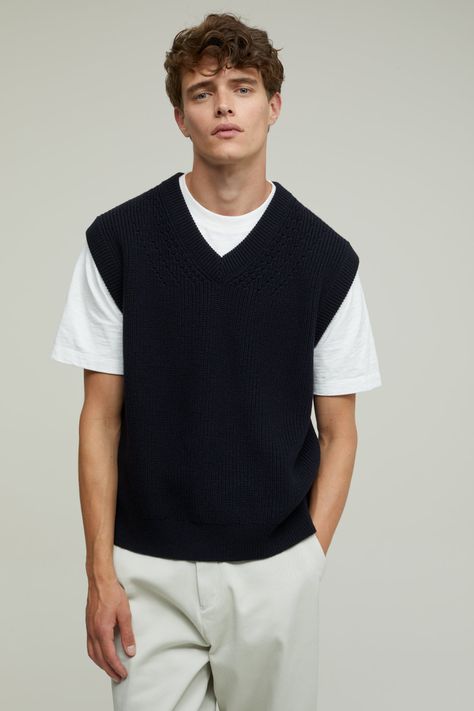 SLEEVELESS SWEATER | CLOSED Men In Sweater Vests, Men’s Knit Vest Outfit, Men's Sweater Vest Outfits, Sleeveless Sweater Vest Outfit Men, Men In Vests Casual, Men Outfits Vest, Sleeveless Vest Outfit Men, Vest Male Outfit, Sweater Vests Men