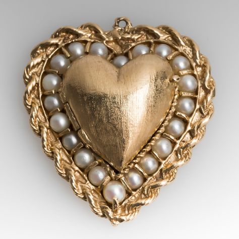 Vintage Heart Jewelry, Antique Gold Locket, Vintage Heart Locket, Heart Jewellery, Heart Shaped Jewelry, Jewelry Lockets, Gold Locket, Vintage Pearl, Locket Charms