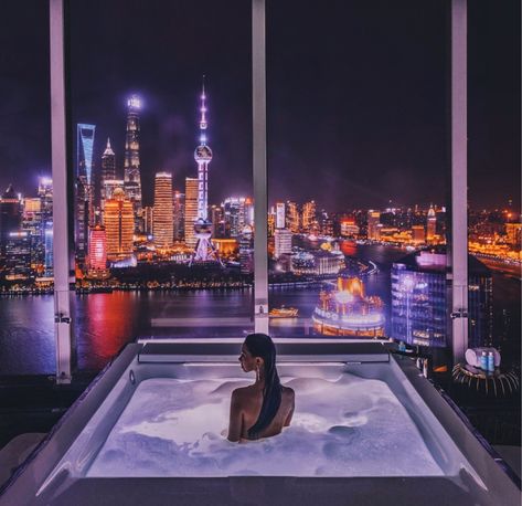 Apartamento New York, Shanghai Night, Apartment View, W Hotel, Luxury Lifestyle Dreams, Destination Voyage, Dream Lifestyle, China Travel, City Aesthetic