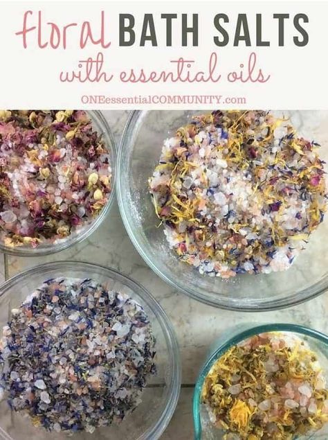 Bath Soak Recipe, Floral Bath Salts, Bath Salts Recipe, Bath Salts Diy, Săpunuri Handmade, Bath Recipes, Herbal Bath, Charcoal Soap, Hand Scrub