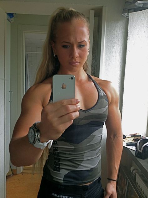 /204867/Sarah-Backman Sarah Bartman, Sarah Backman, Sarah B, Women's Muscle, Fitness Motivation, Mirror Selfie, Quick Saves, Fit Motivation