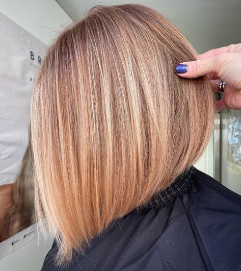 Light Blonde Hair With Copper Lowlights, Strawberry Blond Hairstyles, Copper Blonde Bob Hair, Long Bob Strawberry Blonde, Strawberry Blonde Hair With Copper Highlights, Strawberry Blonde Bobs, Strawberry Blonde Hair Short Bob, Light Strawberry Blonde Short Hair, Red Hair With Blonde Highlights Bob